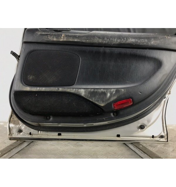 Дверь задняя правая бу для Lexus GS 300 3.0 i,  2002 г.