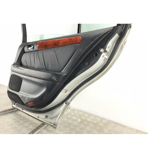 Дверь задняя правая бу для Lexus GS 300 3.0 i,  2002 г.