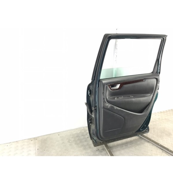 Дверь задняя правая бу для Volvo V70 2 2.4 i,  2000 г.