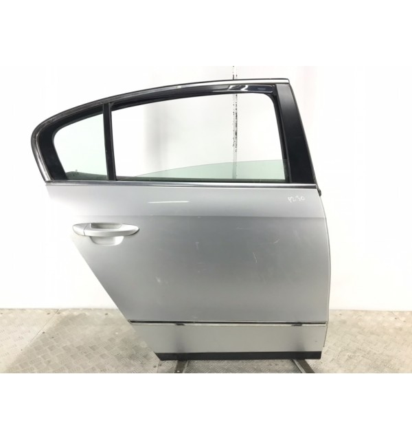 Дверь задняя правая бу для Volkswagen Passat B6 2.0 TDi,  2007 г.