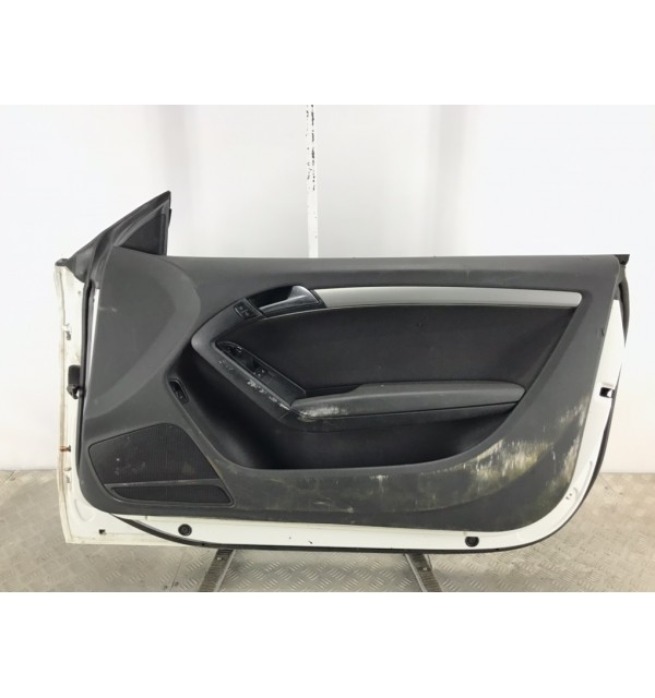 Дверь передняя правая бу для Audi A5  2.0 TFSi,  2009 г.
