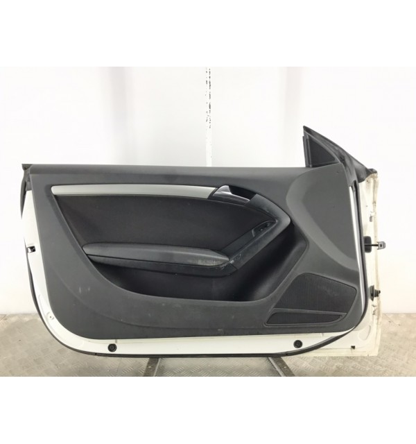 Дверь передняя левая бу для Audi A5  2.0 TFSi,  2009 г.