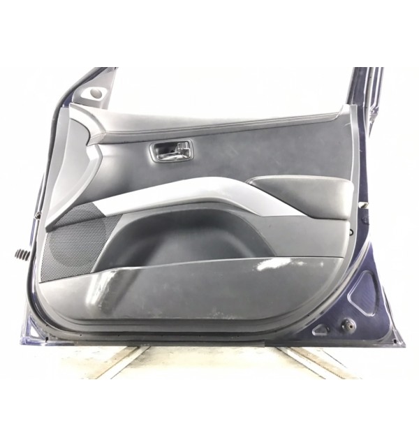 Дверь передняя правая бу для Mitsubishi Outlander 2 2.3 D,  2012 г.