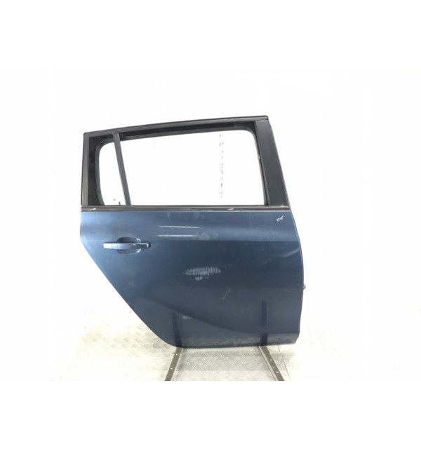 Дверь задняя правая бу для Opel Zafira C 2.0 CDTi,  2013 г.