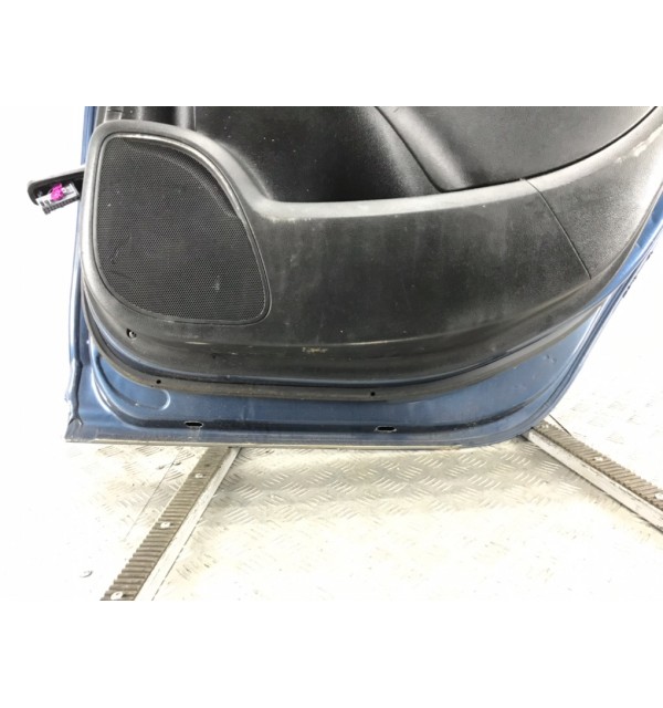 Дверь задняя правая бу для Opel Zafira C 2.0 CDTi,  2013 г.