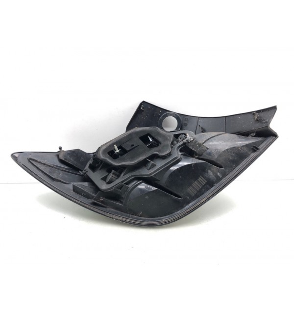 Фонарь задний правый бу для Opel Astra H 1.8 i,  2007 г.