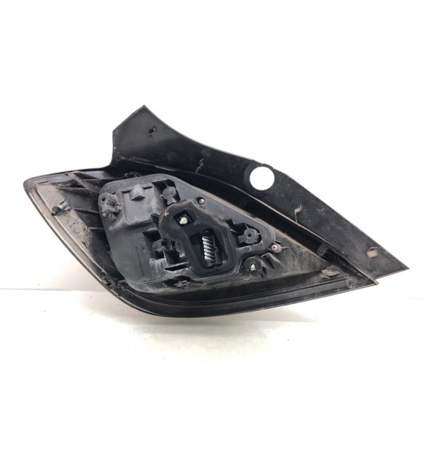 Фонарь задний правый бу для Opel Astra H 1.6 i,  2005 г.