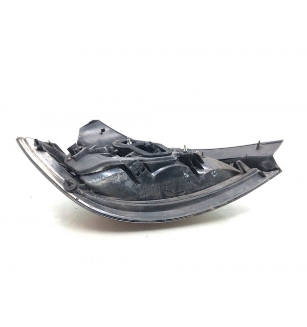 Фонарь задний правый бу для Opel Astra H 1.6 i,  2005 г.