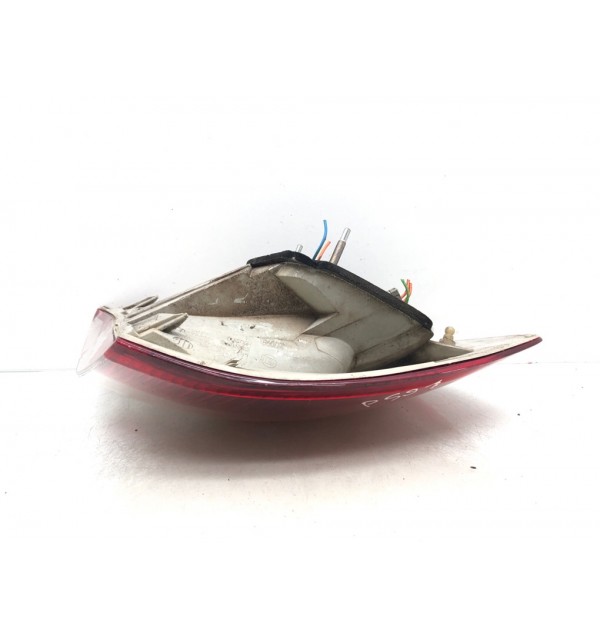 Фонарь задний правый бу для Ford Kuga 1 2.0 TDCi,  2009 г.