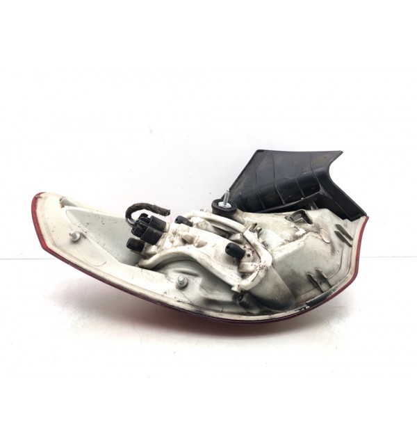 Фонарь задний правый бу для Opel Astra J 1.4 i,  2013 г.