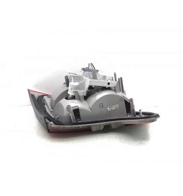 Фонарь крышки багажника правый бу для Ford Mondeo 4 2.0 TDCi,  2008 г.