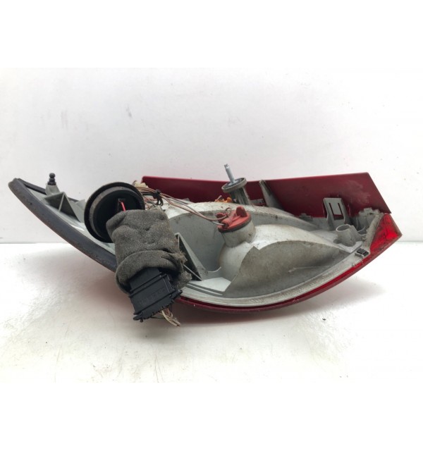 Фонарь задний правый бу для Skoda Fabia 2 1.6 TDi,  2011 г.