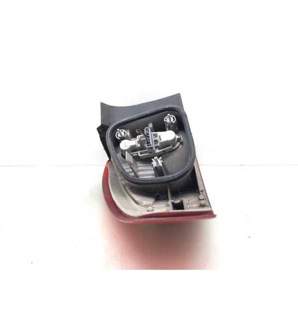 Фонарь задний правый бу для Ford Mondeo 4 2.0 TDCi,  2008 г.