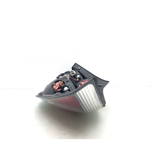 Фонарь задний левый бу для Kia Rio 2 1.5 CRDi,  2011 г.