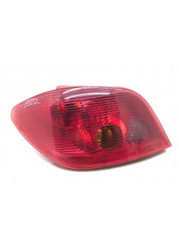 Фонарь задний левый бу для Peugeot 307  1.6 i,  2004 г.