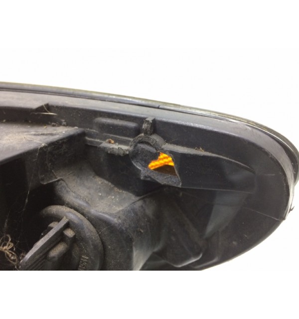 Фара правая бу для Volvo V50  2.0 D,  2011 г.