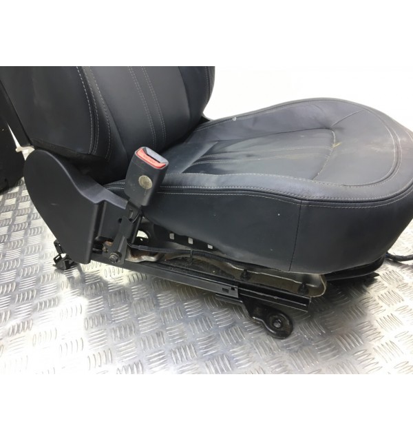 Салон (комплект сидений) бу для Kia Sportage 3 2.0 CRDi,  2011 г.