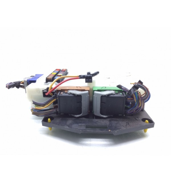 Блок предохранителей бу для Ford Mondeo 4 2.0 TDCi,  2008 г.