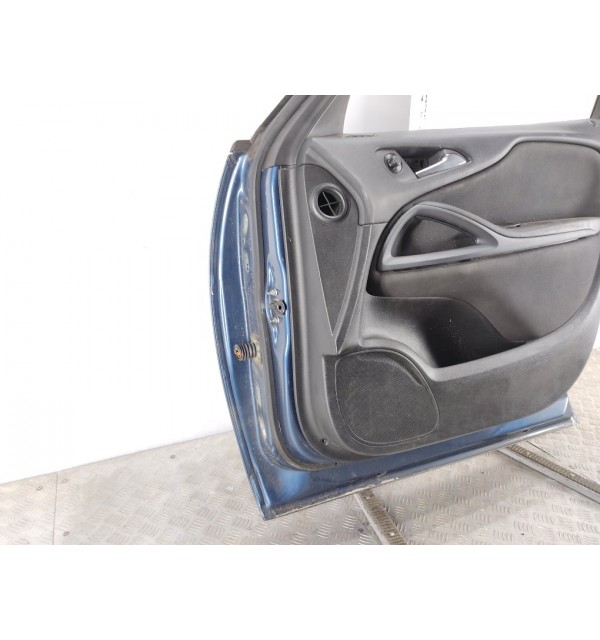 Дверь передняя правая бу для Opel Zafira C 2.0 CDTi,  2013 г.