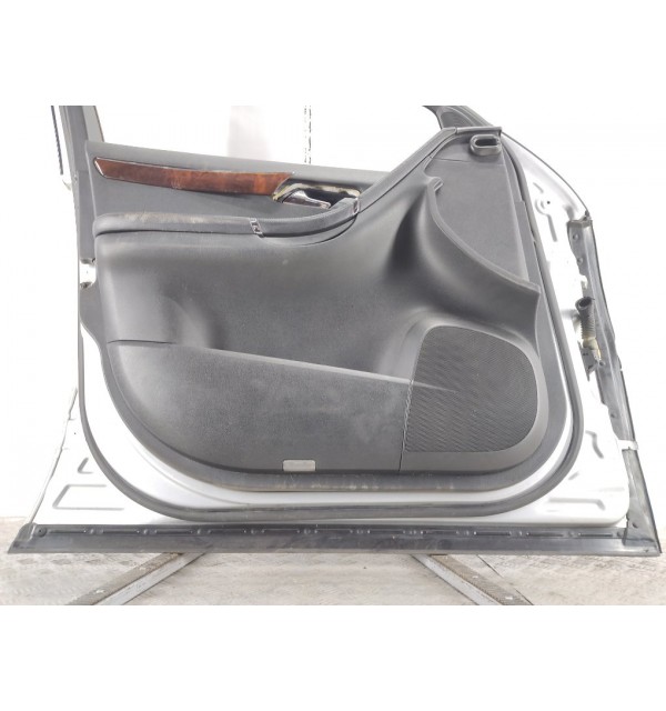 Дверь передняя левая бу для Mercedes R W251 3.0 CDI,  2006 г.