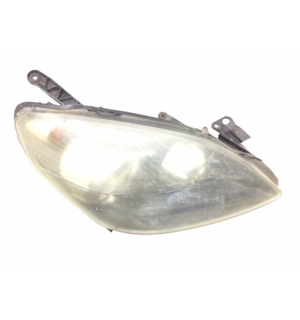 Фара правая бу для Opel Zafira B 1.9 TiD,  2006 г.