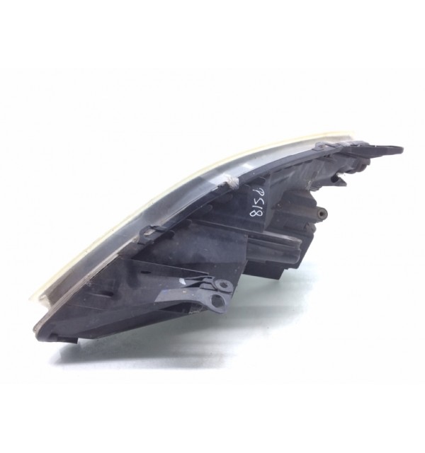 Фара правая бу для Opel Zafira B 1.9 TiD,  2006 г.