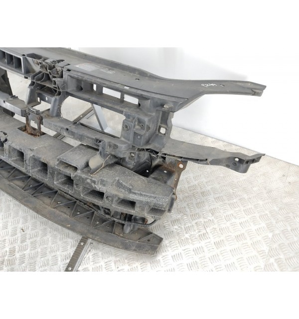 Панель передняя (телевизор) бу для Volkswagen Golf Plus  2.0 TDi,  2006 г.