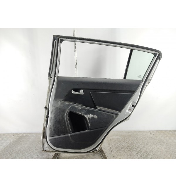 Дверь задняя правая бу для Kia Sportage 3 1.7 CRDi,  2011 г.