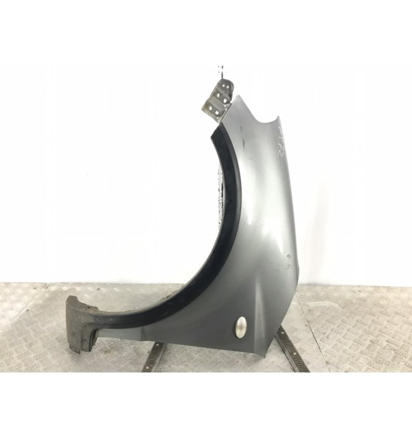 Крыло переднее левое бу для Suzuki SX4  1.6 i,  2006 г.