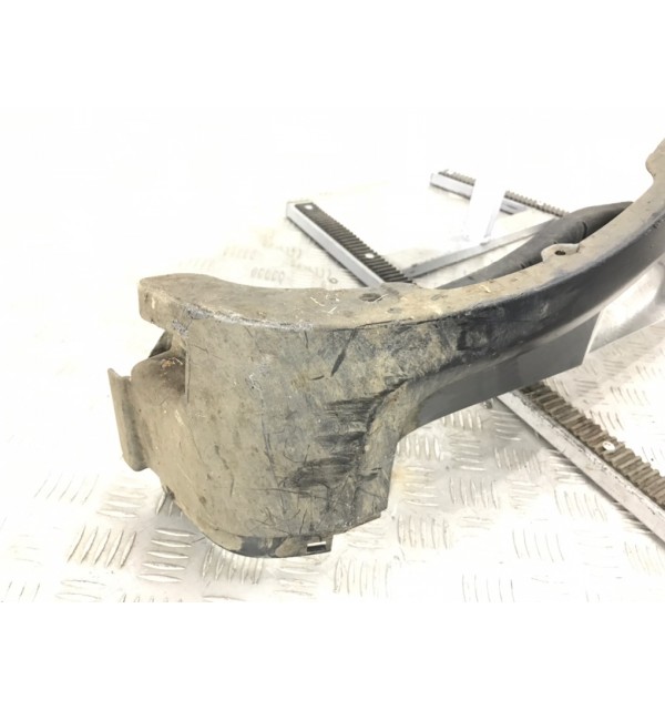 Крыло переднее левое бу для Suzuki SX4  1.6 i,  2006 г.