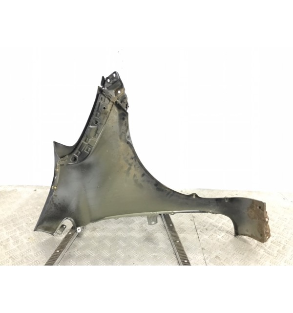 Крыло переднее левое бу для Toyota iQ  1.3 i,  2009 г.