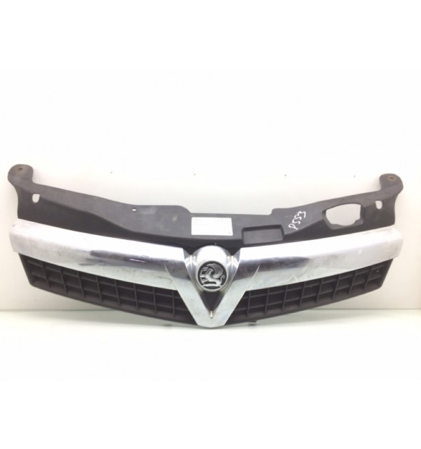 Решетка радиатора бу для Opel Astra H 1.8 i,  2007 г.