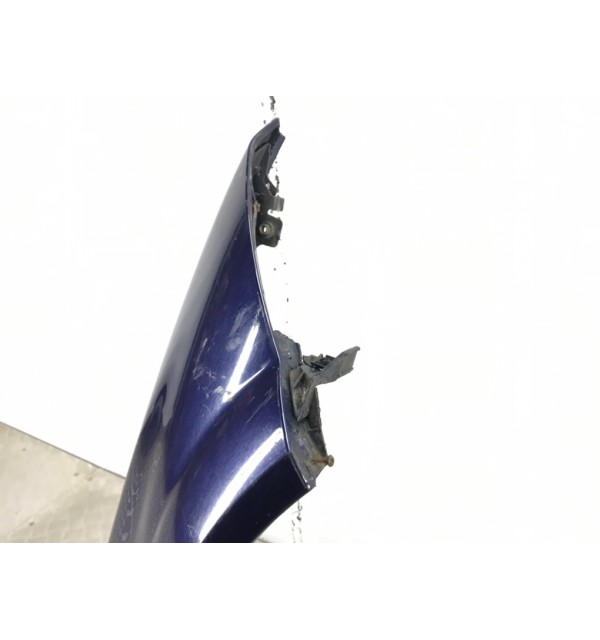 Крыло переднее правое бу для Renault Megane 2 1.6 i,  2005 г.