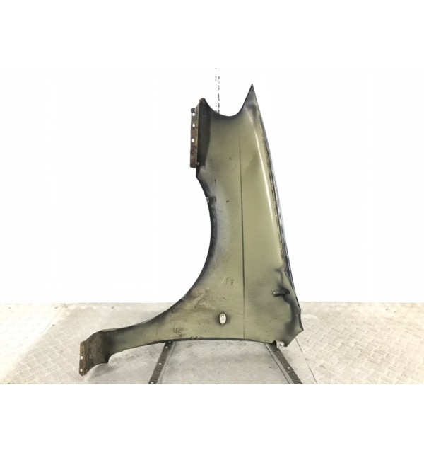 Крыло переднее правое бу для Kia Carnival 1 2.9 CRDi,  2005 г.