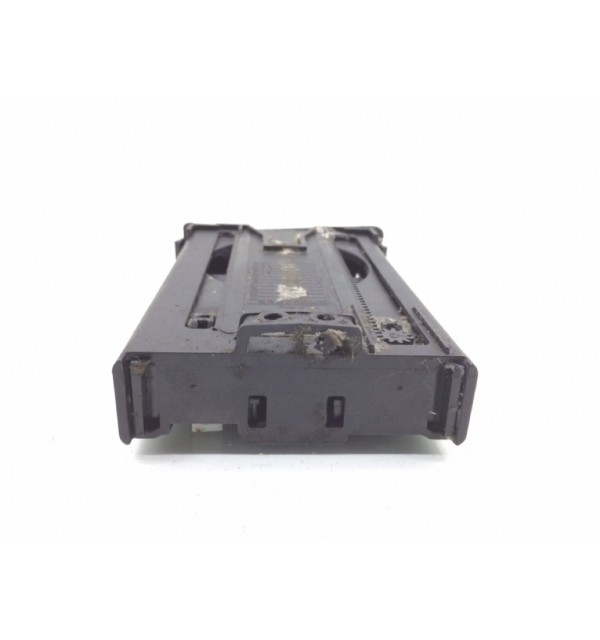 Подстаканник бу для Renault Laguna 3 2.0 DCi,  2009 г.