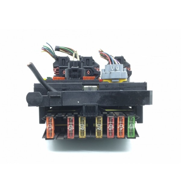 Блок предохранителей бу для Peugeot Partner 2 1.6 HDi,  2008 г.