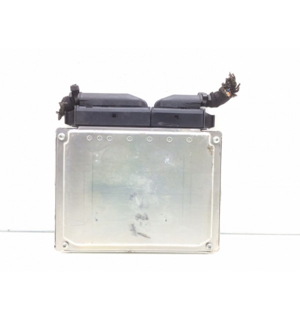 Блок управления двигателем бу для Audi A4 B6 1.8 Ti,  2004 г.