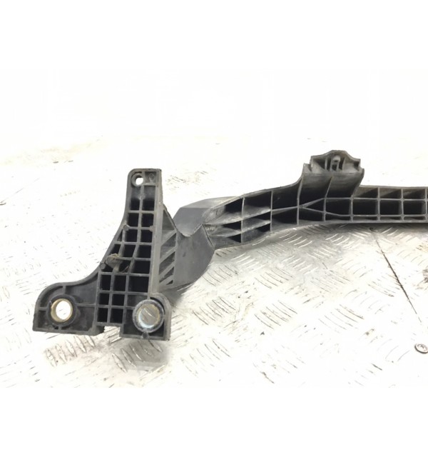 Усилитель бампера переднего бу для Opel Corsa D 1.0 i,  2011 г.