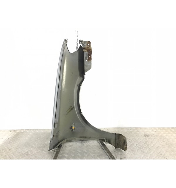 Крыло переднее левое бу для Nissan Almera N16 2.2 DCi,  2005 г.