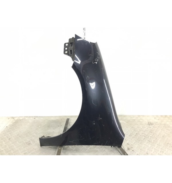 Крыло переднее левое бу для Volkswagen Golf 5 1.6 FSI,  2005 г.