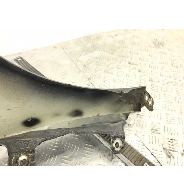 Крыло переднее левое бу для Volkswagen Golf 5 1.6 FSI,  2005 г.