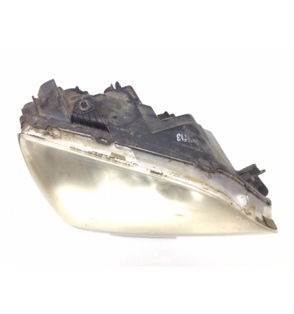 Фара правая бу для Kia Sorento  2.5 CRDi,  2004 г.