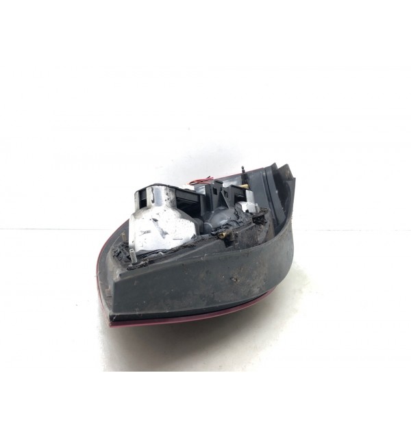 Фонарь задний правый бу для Nissan Almera N16 1.5 i,  2005 г.