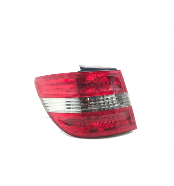 Фонарь задний левый бу для Mercedes B W245 2.0 CDi,  2011 г.