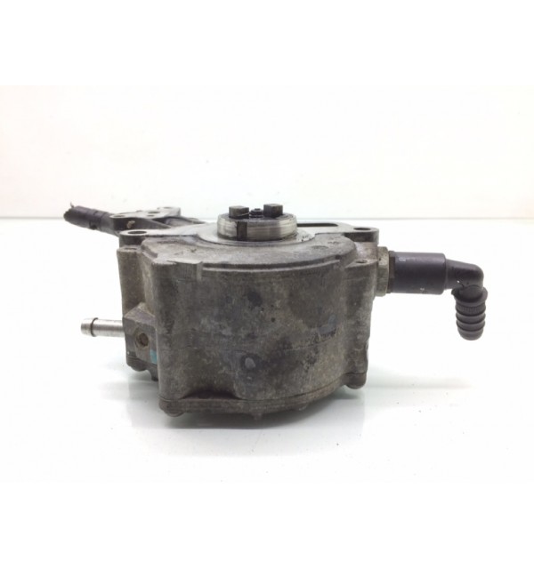 Насос вакуумный бу для Volkswagen Golf 5 1.9 TDi,  2008 г.