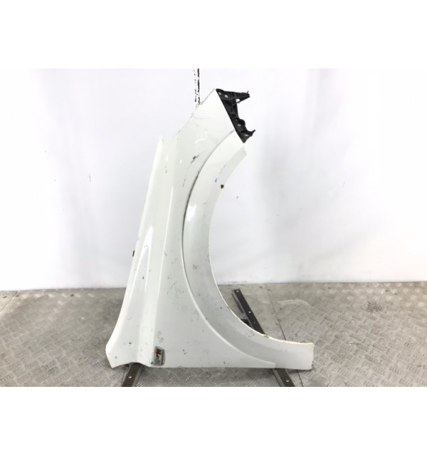 Крыло переднее правое бу для Opel Astra H 1.4 i,  2010 г.