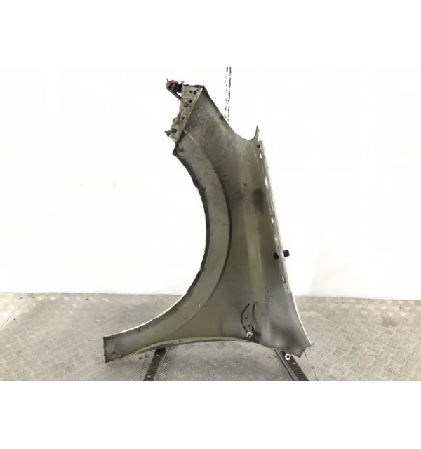 Крыло переднее правое бу для Opel Astra H 1.4 i,  2010 г.