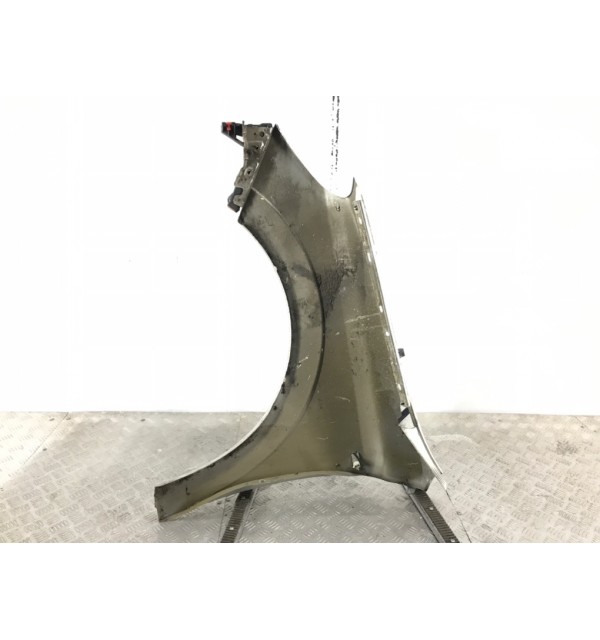 Крыло переднее правое бу для Opel Astra H 1.8 i,  2009 г.
