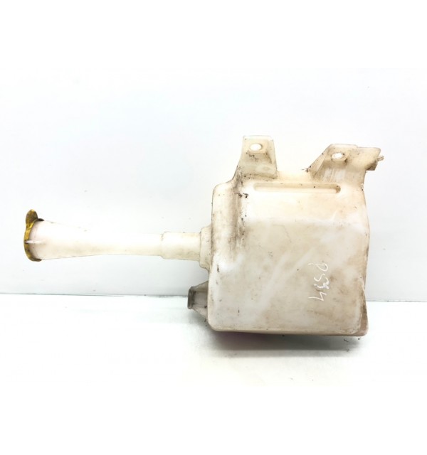 Бачок омывателя бу для Nissan Almera N16 2.2 DCi,  2005 г.