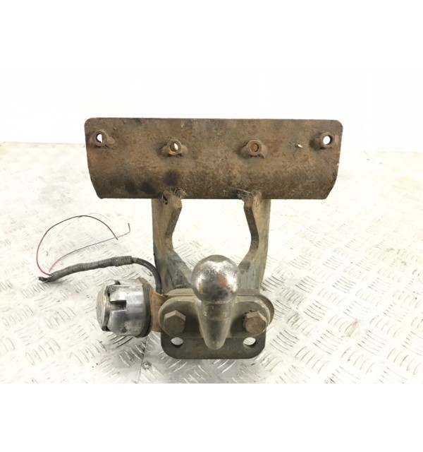 Прицепное устройство (фаркоп) бу для Jeep Grand Cherokee WK 3.0 CRD,  2005 г.